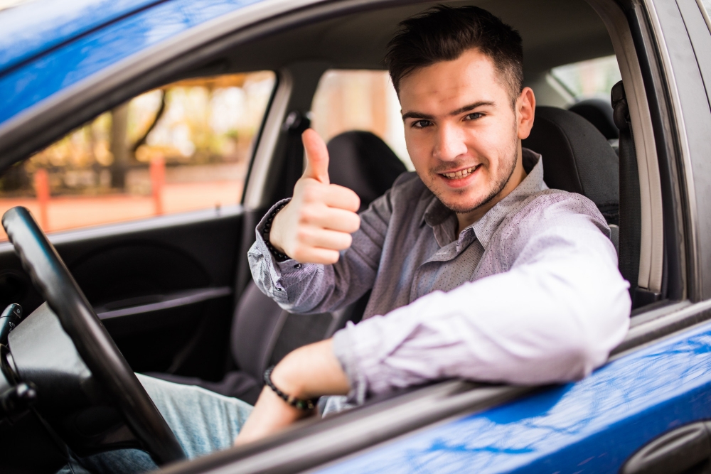Manual & Automatic Driving Lessons with Professional Instructors